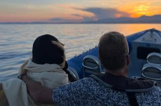 Nizza: Bootstour bei Sonnenuntergang mit Wein und lokalen Snacks