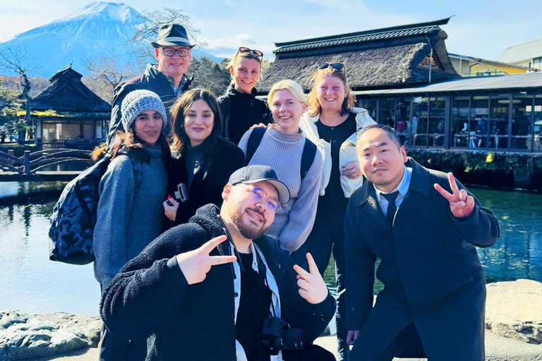 Tokyo : Excursion d'une journée autour du Mont Fuji, du lac Ashi, d'Owakudani et des OnsenPoint de rencontre à Shinjuku 8h30