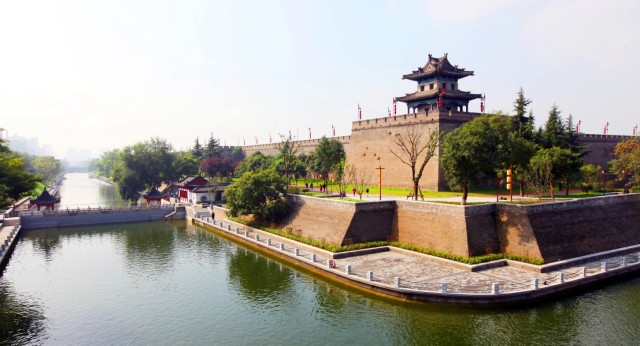 Visit Xi'an Half Day Native by Subway with Local Guide in Xian