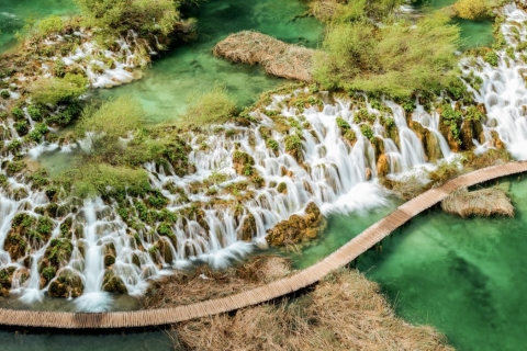 From Split or Trogir: Plitvice Lakes Full-Day Trip From Trogir