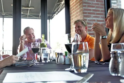 Branson: VIP Wine Tasting and Dinner Tour