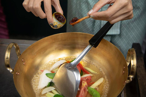 Bangkok: Cooking Class with Market Visit & Tuk Tuk Ride