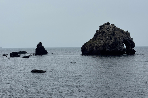 Jeju: Biyangdo Island Ferry Ride, Hike, and Lunch