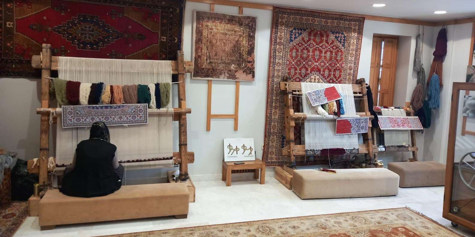 カッパドキアで絨毯織りの古代芸術を発見 | GetYourGuide