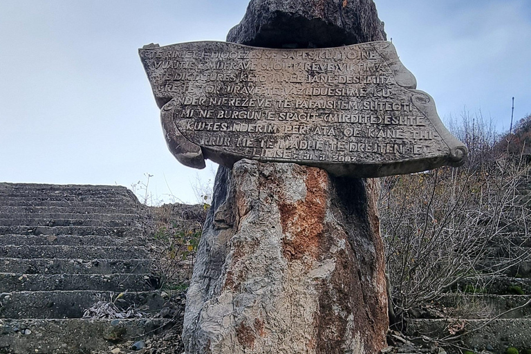 Desde Tirana: La prisión de Spaç, el infame gulag comunista de Albania.