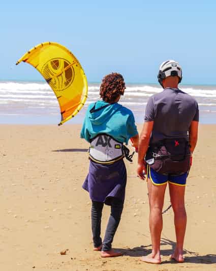 Surfez sur le vent : cours de kitesurf semi-privé à Sidi Kaouki - kitesurf