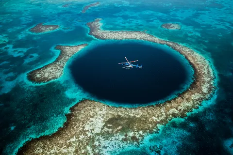 Blue Hole & Turneffe Islands: Helicopter Tour