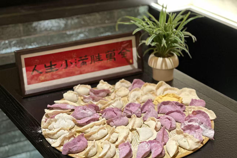 Pekín: Taller de Elaboración de Dumplings con Comida y Té