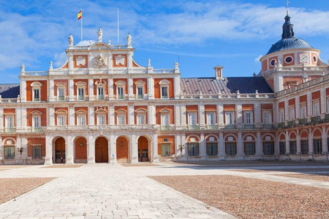 Depuis Madrid : Excursion guidée à Chinchon, Aranjuez et Tolède