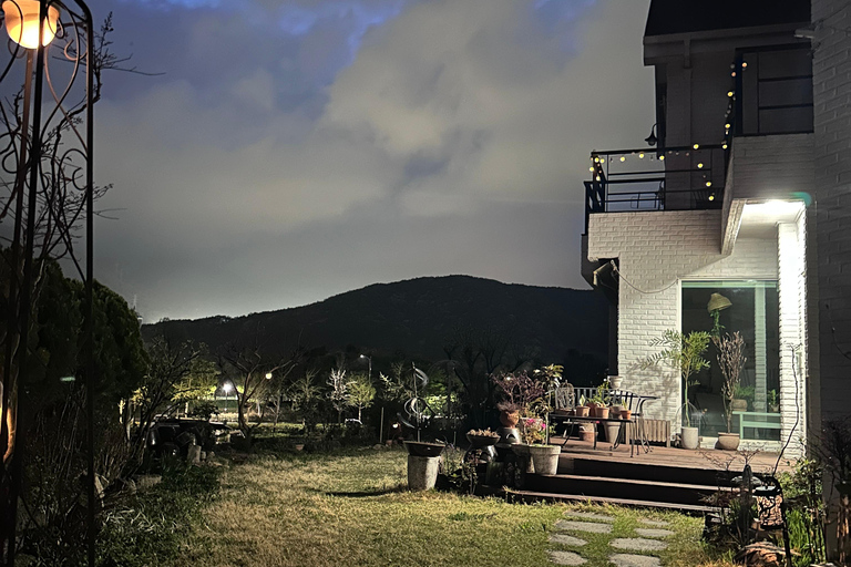 Busan: Korean Cooking Class with Kimchi and Gimbap