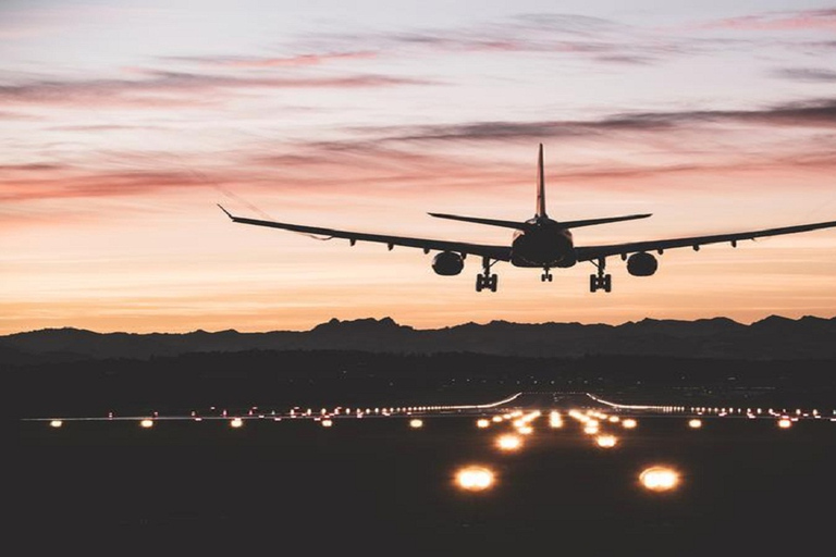 Le Caire : Transfert privé aller simple à l'arrivée et au départ de l'aéroport