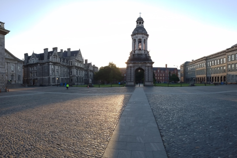 Complete tour of the Old Library of Dublin and the Book of Kells Full tour of Dublin's Old Library and the Book of Kells