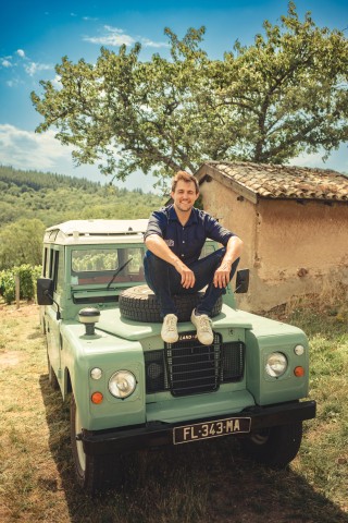 Visit Private Day Tour of Beaujolais and Burgundy by Land Rover in Chablis
