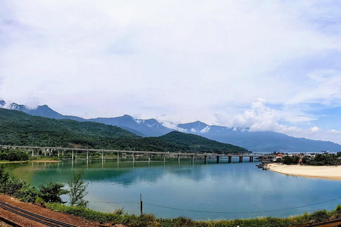 Hoi An: Motorcykelöverföring till/från Hue W Hai Van Pass (1 väg)Hoi An till Hue