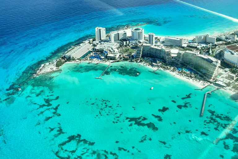 Vuelo panorámico a la Zona Hotelera de Cancún e Isla Mujeres