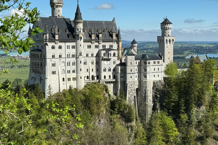 Füssen: Neuschwanstein & Linderhof Palace Day Trip