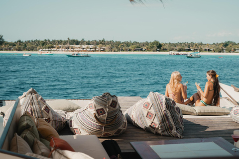 Gili Islands: 4-in-1 Catamaran Snorkeling ExperienceStart from Gili Trawangan – Sunset Cruise w/ Snacks &amp; Dinner