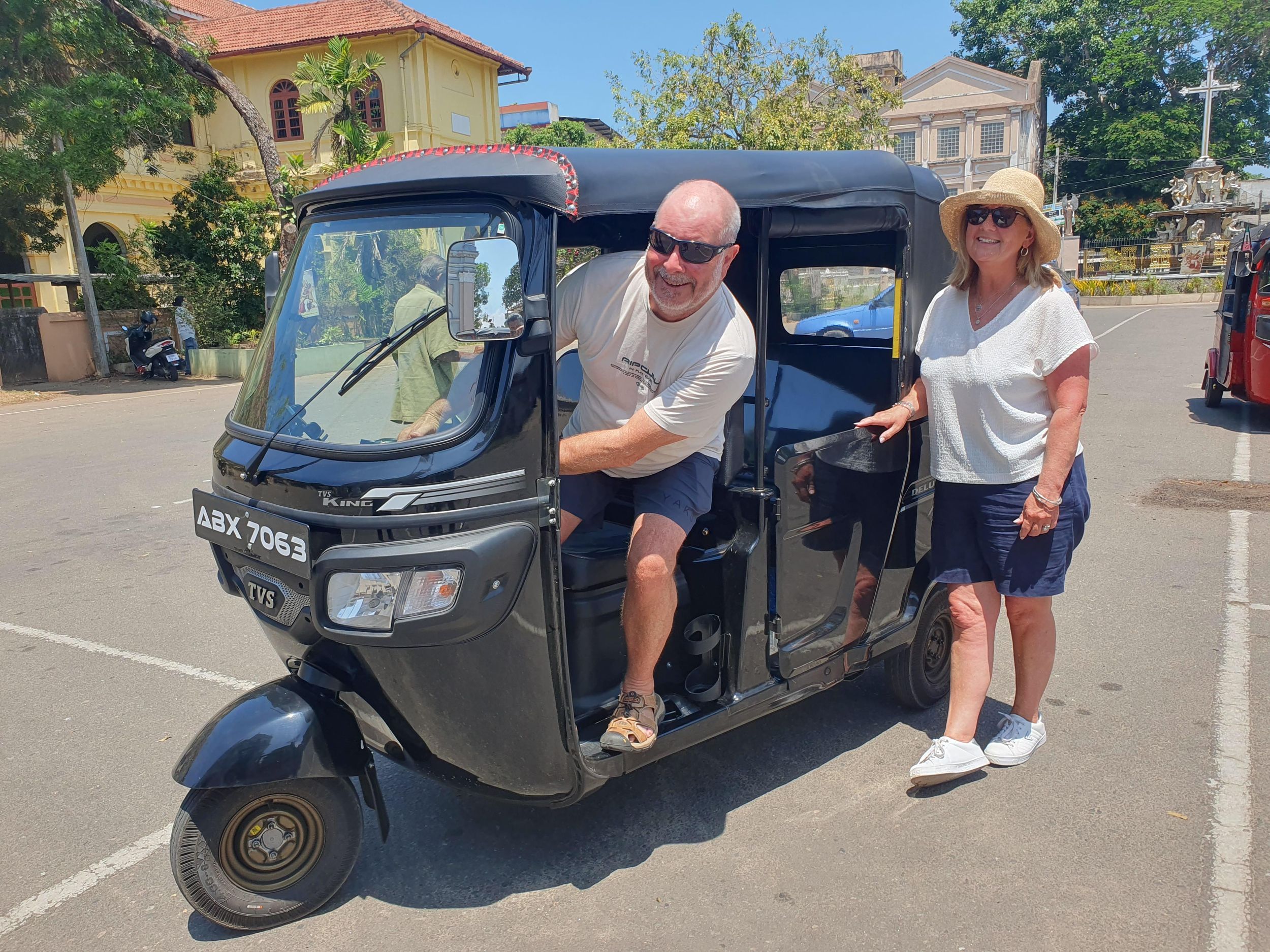 Negombo: Stadterkundungsabenteuer per Tuk-Tuk mit Abholung