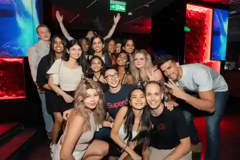 Banguecoque: Rastreio de bares e discotecas