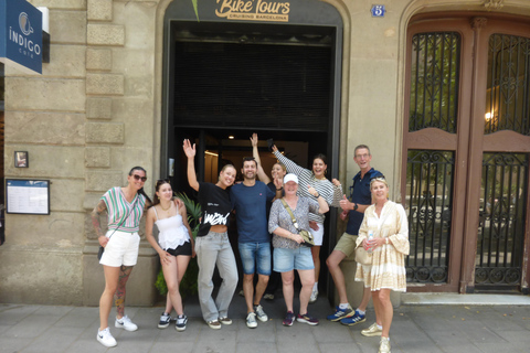 Barcelona, passeio de bicicleta incrível, com guia holandês!Barcelona, passeio de bicicleta incrível, com guia em português!