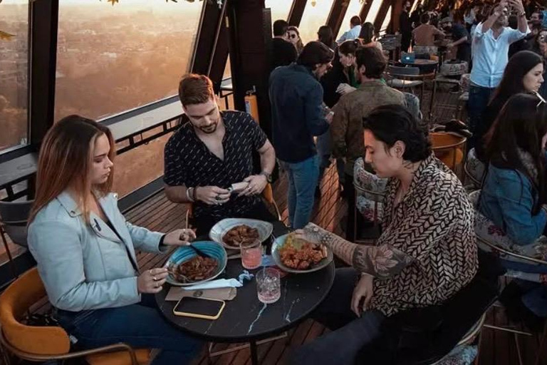 Bogota: Rooftop Tour with Cocktails and Views