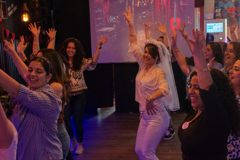 Flamenco Class Madrid with Unlimited Sangria