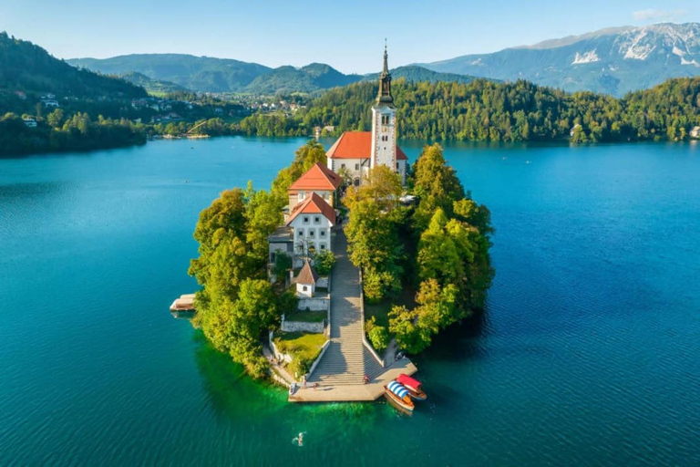 Ljubljana: Lake Bled & Triglav National Park Nature Tour