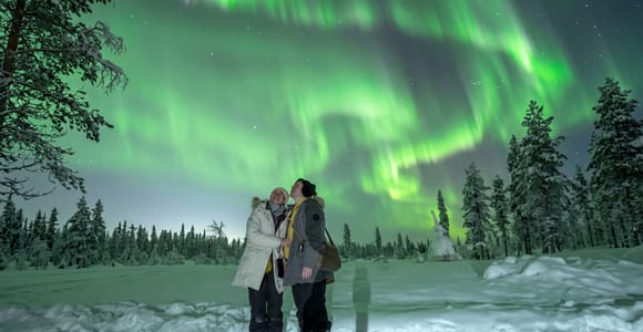 Ylläs and Levi: Guaranteed Northern Lights Hunt with Photos