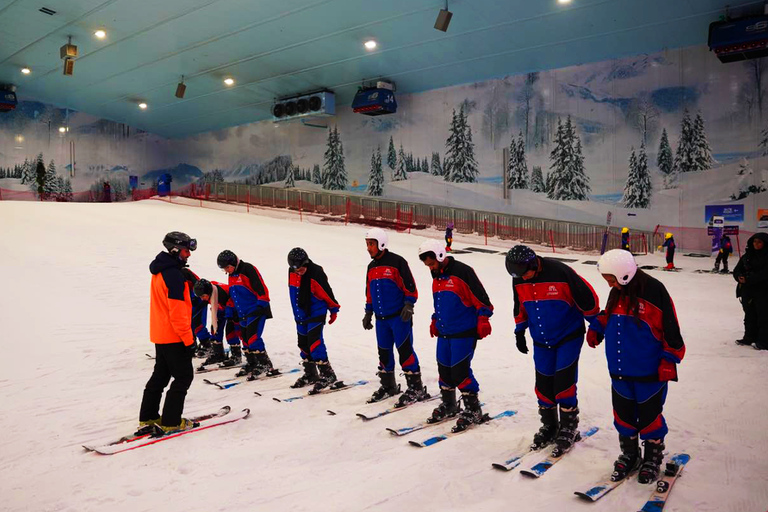 Dalle piramidi ai pinguini: Avventura sulla sabbia e sulla neve al Cairo