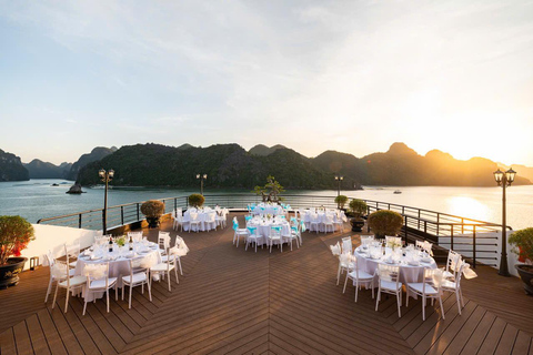 Ha Long Bay: Luxury Overnight Cruise 2D1N or 3D2N Ha Long Bay 3D2N & Shared Car Transfer