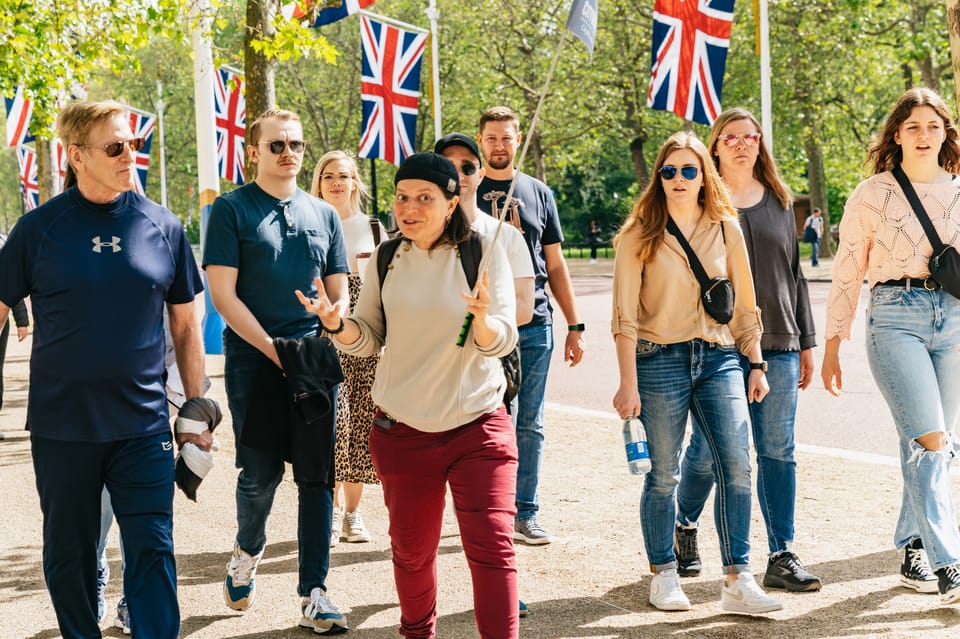 2024 Changing of the Guard Walking Tour Experience