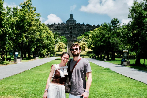 Yogyakarta: Borobudur & Prambanan Temple Tour & Transfer Shared Borobudur & Prambanan Temple Tour with Transport