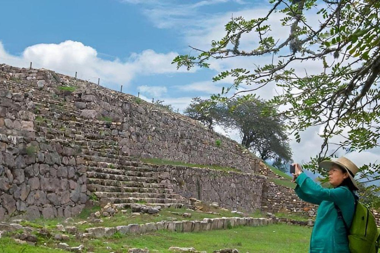 Cajamarca: Kuntur Wasi Archaeological Tour Cajamarca: Kuntur Wasi Archaeological Tour – Spanish Guide