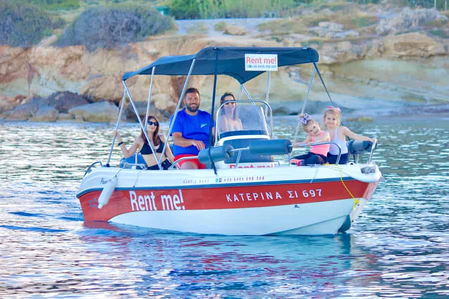 Hersonissos: Privater Motorbootverleih – kein Führerschein erforderlich. Foto: GetYourGuide