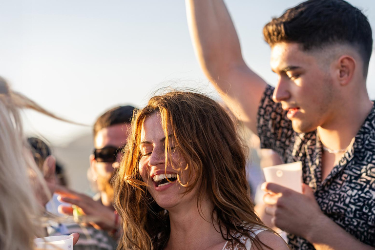 Ibiza: Formentera Sunset Boat Part with Drinks and Food Full Day Pass at Ibiza Boat Club (Early Bird Phase 2)