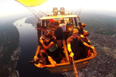 Luxor: Amazing Sunrise Hot Air Balloon Ride