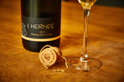 Kröv/Gut Hermes: Make your own sparkling wine – sparkling wine tasting experience Kröv: Produce your own sparkling wine - experience tasting in our sparkling wine factory