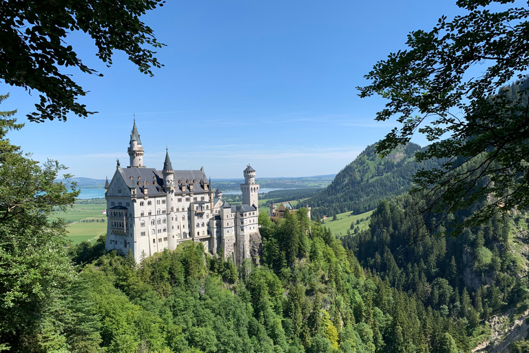 Excursion au château de Neuschwanstein, au château de Linderhof et à OberammergauVisite du château de Neuschwanstein, du palais de Linderhof et d&#039;Oberammergau