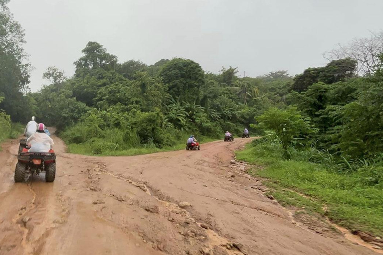 Phuket: ATV-cykeltur med besök på Secret Beach