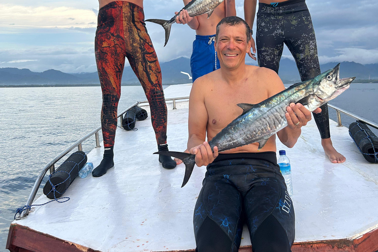 Gili Air: Spjutfisketurism och läckra färska fångsterGili Air: Spearfishing Thrills och läckra färska fångster!