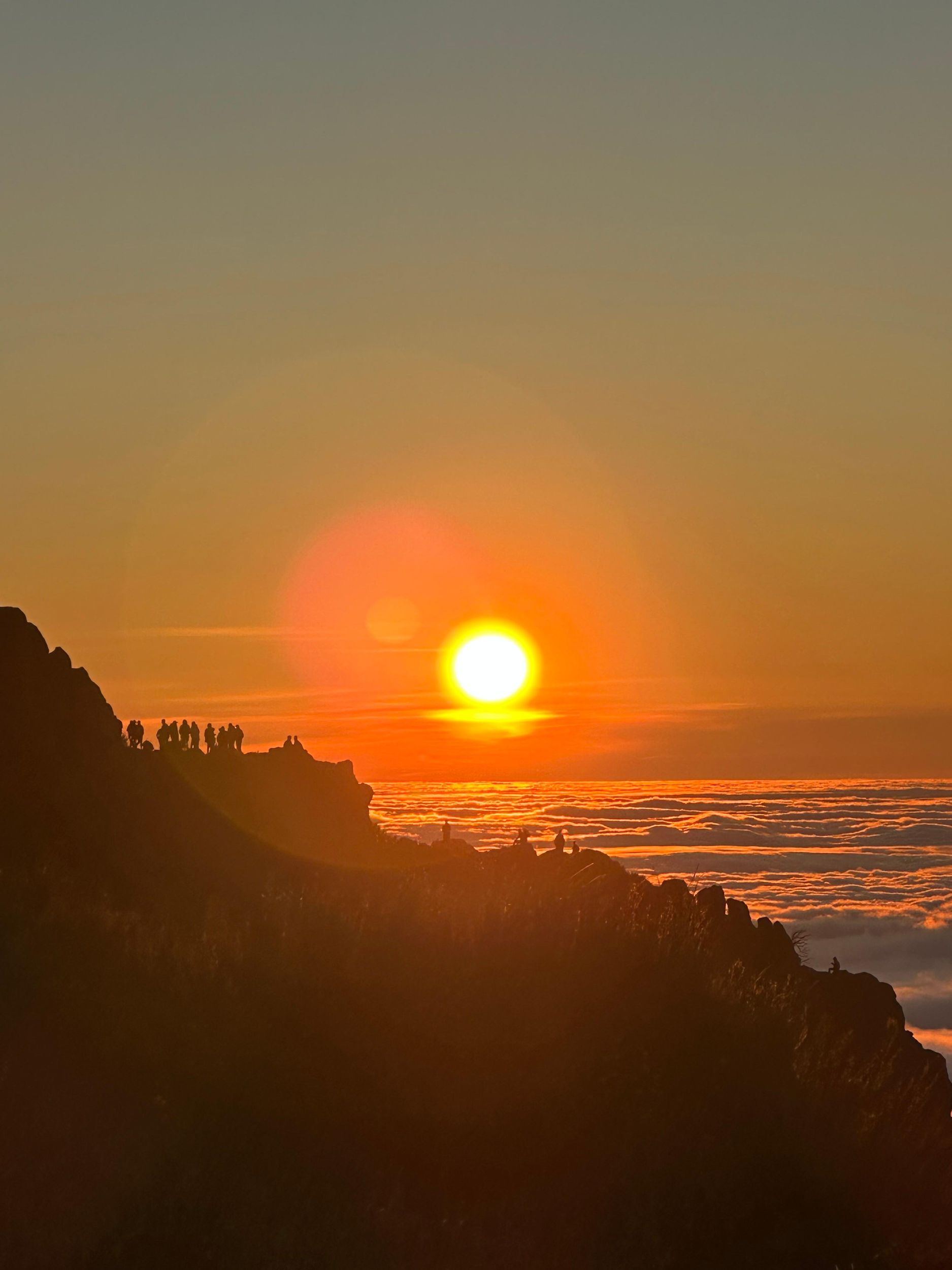 Sonnenaufgang am Pico do Arieiro/Stufen des Himmels/Skywalk-Klippe