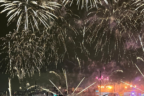 Lisbon: New Year's Eve Fireworks Cruise from Cais do Sodré