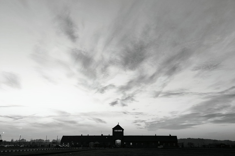 Krakow: Auschwitz-Birkenau Tour with Licensed Guide & Pickup Guided tour with hotel pickup option
