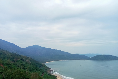 BUCLE DEL PASO DE HAI VAN EN MOTO DESDE HOI AN/ DA NANG