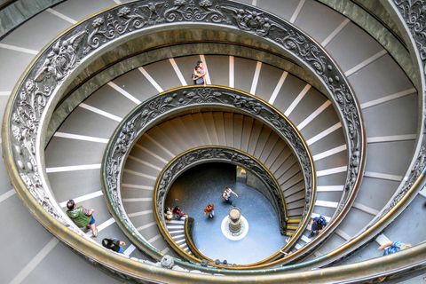 Roma: Visita guiada aos Museus do Vaticano e à Capela SistinaTour guiado em espanhol