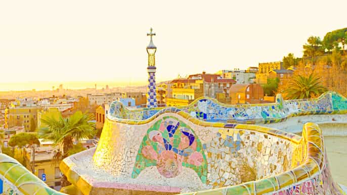 Barcelona: Park Guell Guided Tour with Skip-the-Line Entry