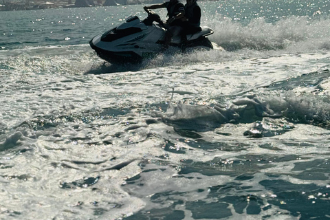 Abu Dhabi: Jet Ski Experience at Radisson Blu 60MIN: Guided Jet Ski Experience at Radisson Blu Abu Dhabi