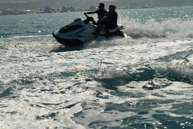 Abu Dhabi: Jet Ski Experience at Radisson Blu 60MIN: Guided Jet Ski Experience at Radisson Blu Abu Dhabi