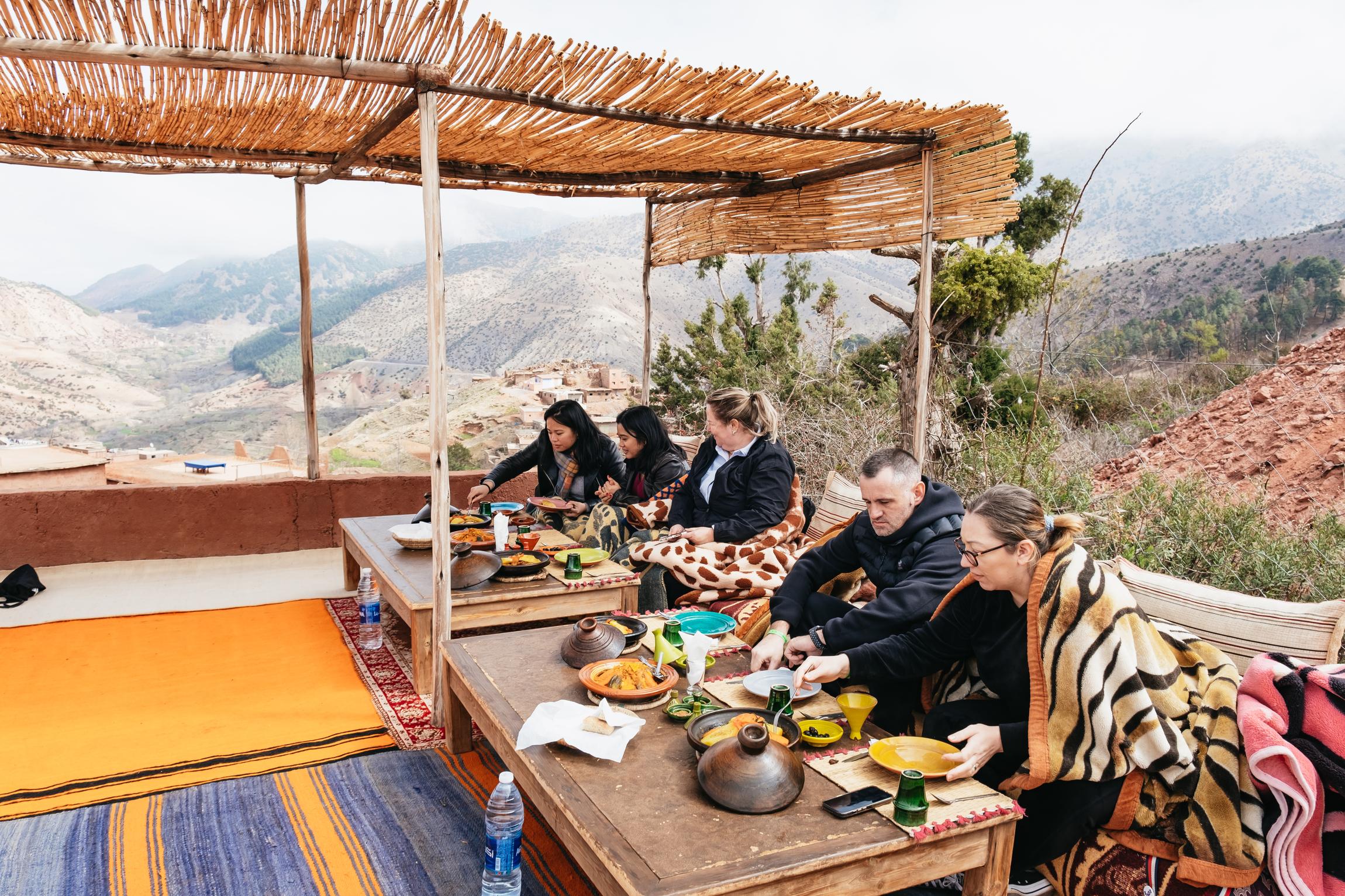 Marrakesch: Tagesausflug in das Atlasgebirge und die 5 Täler mit Mittagessen