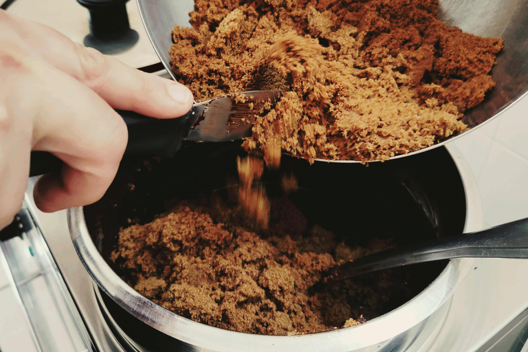 Chocolatier for a day: raw bean to bar chocolate in Modica